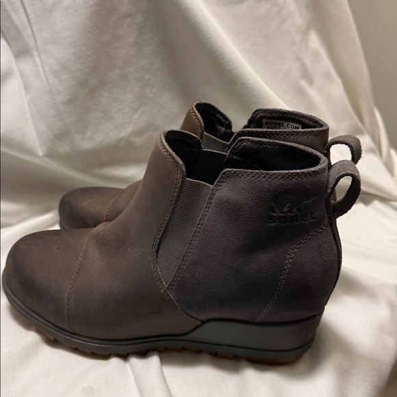 Sorel Gray Winter Boots - Picture 5 of 12